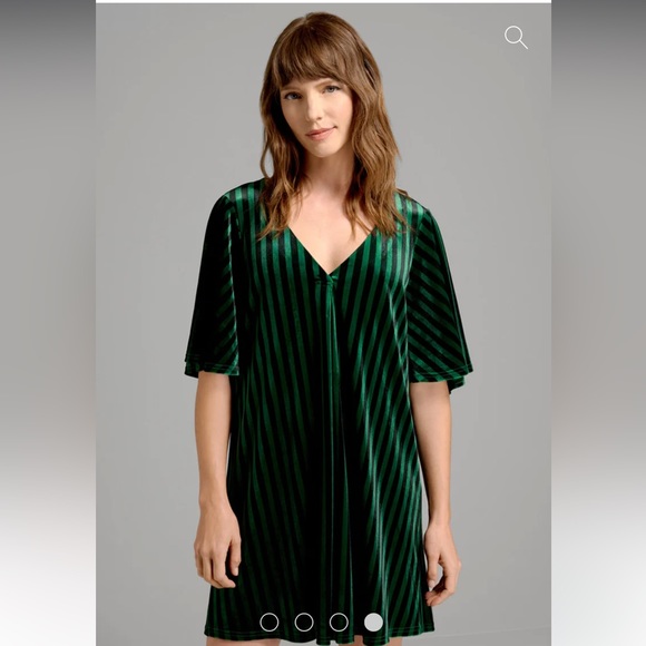 Modcloth Dresses & Skirts - NWOT ModCloth Conjuring Magic shift dress sz 2X striped green and black v neck